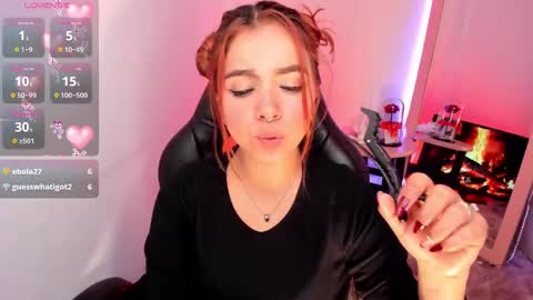 Gia  online show from 01.09.25