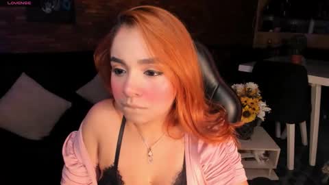 Gia  online show from 10.11.25