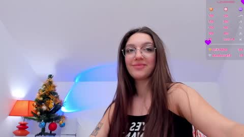 Snapshot of giacale chatting on 01.15.25 Gia online show from 01.15.25