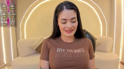 Gia Ferrera online show from 11.18.25