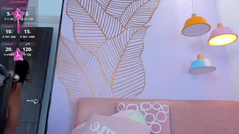 Snapshot of giafu chatting on 01.22.25 Gia  online show from 01.22.25