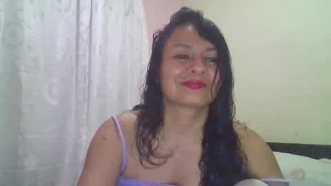 gianna165909 online show from 01.22.25