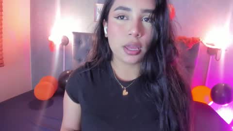 Snapshot of giannaslimjb chatting on 10.05.25 giannaslimjb online show from 10.05.25