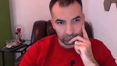 Snapshot of gianni_lion chatting on 12.19.24 Gianni online show from 12.19.24