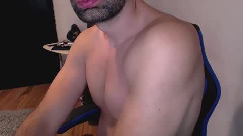 Snapshot of gianni_lion chatting on 10.17.25 Gianni online show from 10.17.25