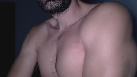 Snapshot of gianni_lion chatting on 10.20.25 Gianni online show from 10.20.25