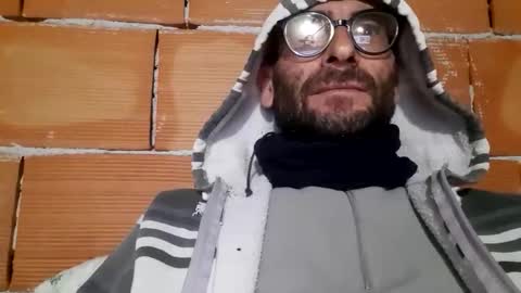 Snapshot of gicobest chatting on 11.26.25 Corrado online show from 11.26.25