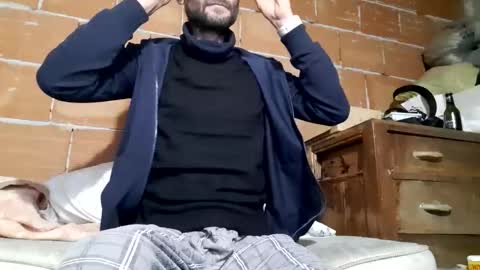 Snapshot of gicobest chatting on 11.27.25 Corrado online show from 11.27.25