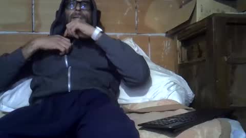 Snapshot of gicobest chatting on 12.23.25 Corrado online show from 12.23.25