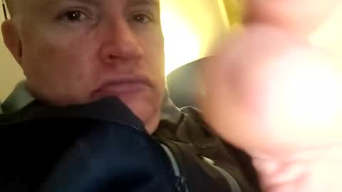 Snapshot of giddyup2222222 chatting on 12.17.25 giddyup2222222 online show from 12.17.25