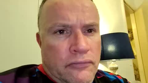 Snapshot of giddyup2222222 chatting on 12.19.25 giddyup2222222 online show from 12.19.25