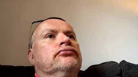 Snapshot of giddyup2222222 chatting on 04.02.26 giddyup2222222 online show from 04.02.26