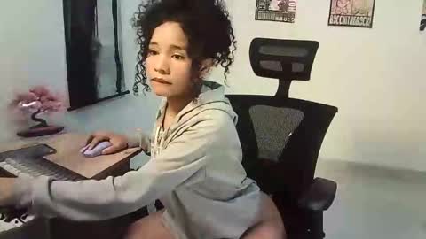 GIGI STCOTT online show from 12.14.25