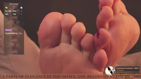 Snapshot of gigifontaine_ chatting on 10.08.25 Gigi independet model P online show from 10.08.25