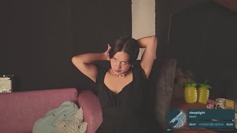 Snapshot of gigifontaine_ chatting on 10.11.25 Gigi independet model P online show from 10.11.25