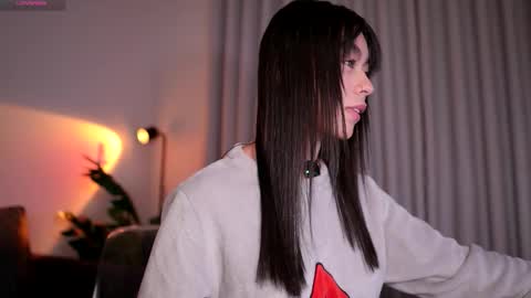 GIGI online show from 12.04.25