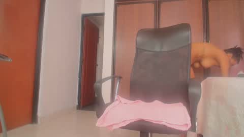 Sharlotte  online show from 09.23.25