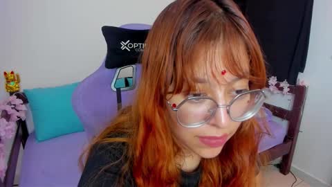 gigimooon online show from 10.30.25