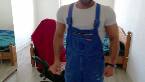 Snapshot of gigollo65 chatting on 04.15.26 Moki online show from 04.15.26