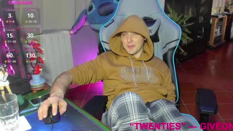 Snapshot of gil_gamesh90 chatting on 02.08.25 Mirko online show from 02.08.25