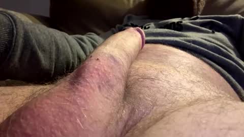 Snapshot of gilbertinio chatting on 12.24.24 Gilbert online show from 12.24.24