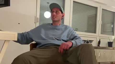 Snapshot of gilbertlachsmann chatting on 10.17.25 Sebastian online show from 10.17.25