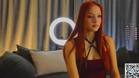 Snapshot of gildedkitten chatting on 09.21.25 Stacy online show from 09.21.25