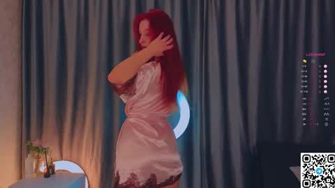 Snapshot of gildedkitten chatting on 10.17.25 Stacy online show from 10.17.25