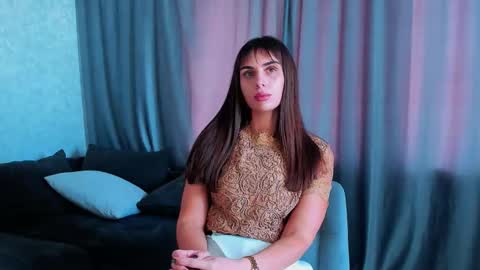 Snapshot of gildedkitten chatting on 10.21.25 Stacy online show from 10.21.25