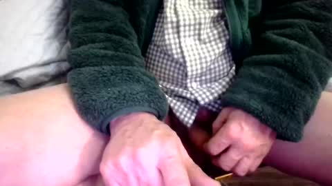 gilly_69 online show from 12.23.24