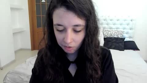 Kate online show from 09.19.25
