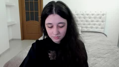 Kate online show from 11.28.25