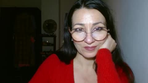 GinaONeon online show from 12.10.24