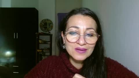 GinaONeon online show from 12.19.24