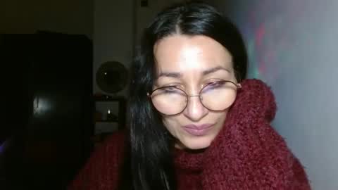 GinaONeon online show from 01.13.25