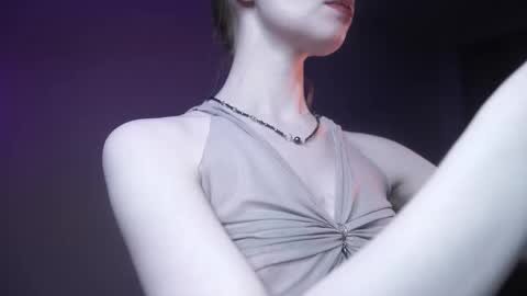        im expecting 350 thumbs up on my altar   online show from 12.14.25