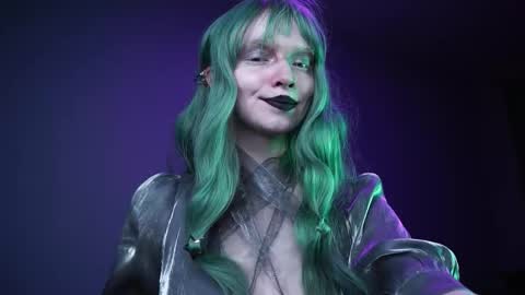        im expecting 350 thumbs up on my altar   online show from 03.25.26