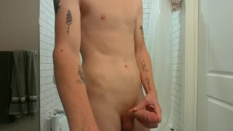 Snapshot of gingerbr3ad121 chatting on 10.04.25 Gingerbr3ad121 online show from 10.04.25