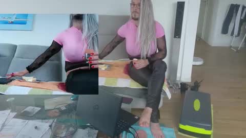 GingerPink online show from 11.24.25