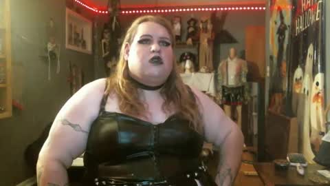 Snapshot of ginny_dominatrix chatting on 09.15.25 ginny ray online show from 09.15.25