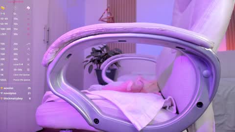 Kendall online show from 01.11.25