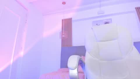 Kendall online show from 01.12.25