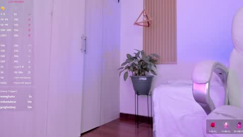 Kendall online show from 01.27.25