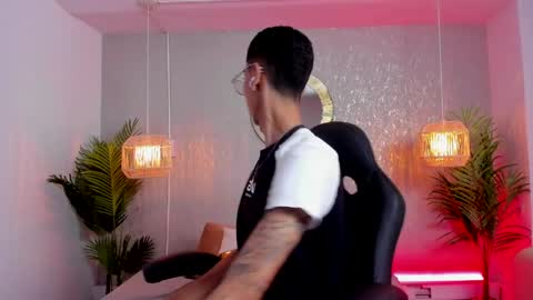 Gio Carangi online show from 04.04.26