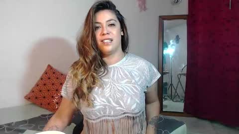 Snapshot of gio_gio44 chatting on 12.19.24 Giorgia online show from 12.19.24