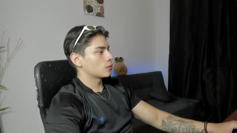 Snapshot of gio_russo chatting on 12.10.24 GioRusso online show from 12.10.24