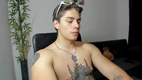 Snapshot of gio_russo chatting on 02.18.25 GioRusso online show from 02.18.25