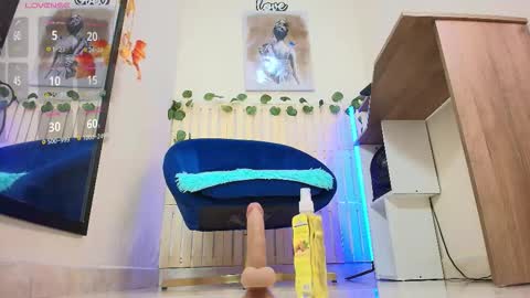 Snapshot of giorgina_mtz chatting on 09.19.25 Georgina Martinez online show from 09.19.25