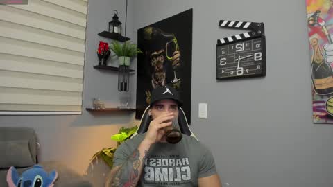 Snapshot of giorgio_leone2 chatting on 01.12.25 Giorgio leone online show from 01.12.25