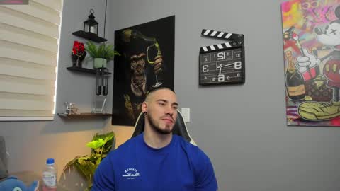 Snapshot of giorgio_leone2 chatting on 01.12.25 Giorgio leone online show from 01.12.25